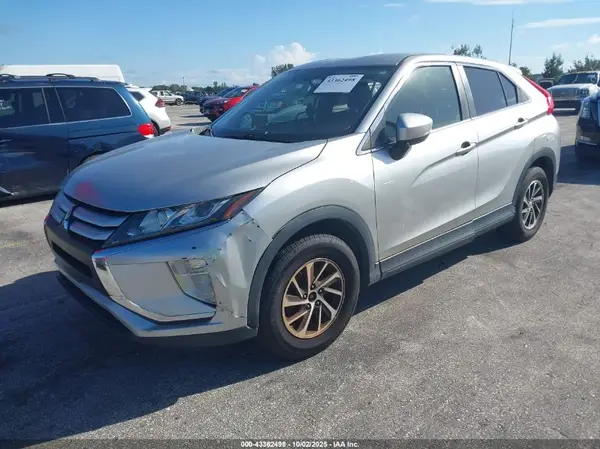 JA4AS3AA6LZ021968 2020 MITSUBISHI ECLIPSE CROSS - Image 2