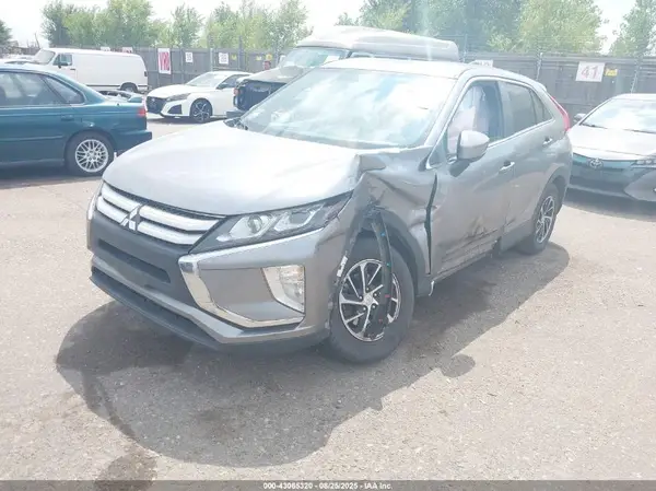 JA4AS3AA6LZ034266 2020 MITSUBISHI ECLIPSE CROSS - Image 2