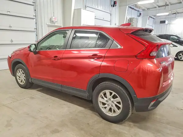 JA4AS3AA7JZ067855 2018 MITSUBISHI ECLIPSE CROSS - Image 2