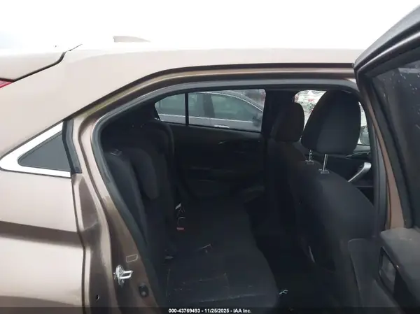 JA4AS3AA8JZ040275 2018 MITSUBISHI ECLIPSE CROSS - Image 8