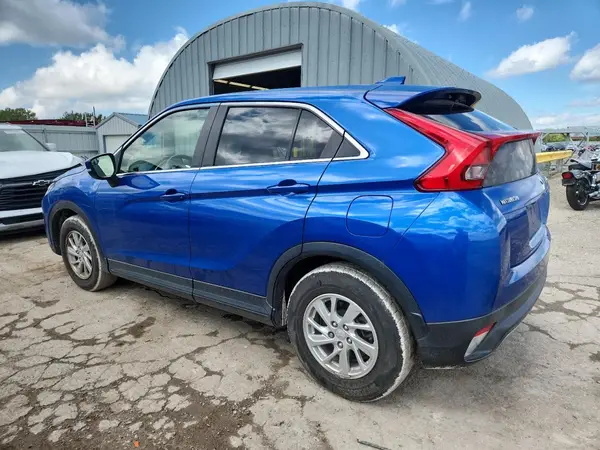 JA4AS3AA8JZ041572 2018 MITSUBISHI ECLIPSE CROSS - Image 2