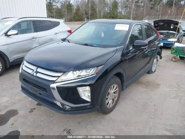 JA4AS3AA8JZ056492 2018 MITSUBISHI ECLIPSE CROSS - Image 2