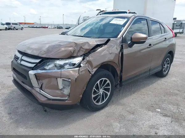 JA4AS3AA8LZ001737 2020 MITSUBISHI ECLIPSE CROSS - Image 2