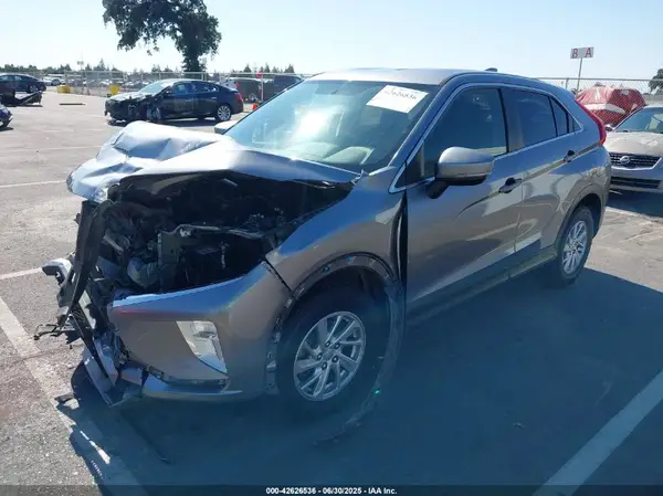 JA4AS3AA9KZ035829 2019 MITSUBISHI ECLIPSE CROSS - Image 2