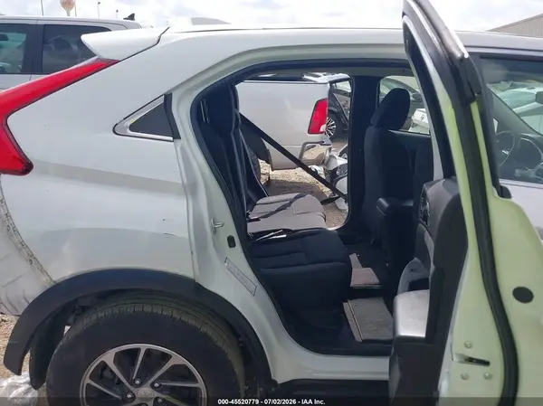 JA4AS3AA9LZ002525 2020 MITSUBISHI ECLIPSE CROSS - Image 8