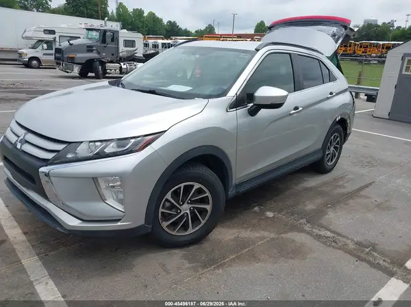JA4AS3AA9LZ010723 2020 MITSUBISHI ECLIPSE CROSS - Image 2