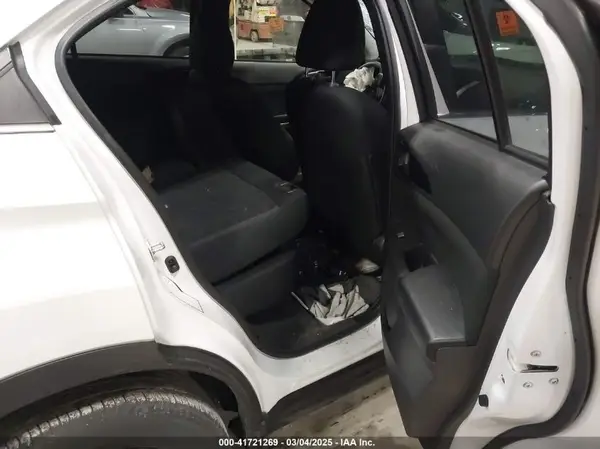 JA4AS3AA9LZ013413 2020 MITSUBISHI ECLIPSE CROSS - Image 8