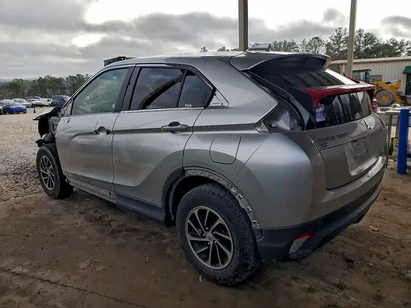 JA4AS3AA9LZ022046 2020 MITSUBISHI ECLIPSE CROSS - Image 2