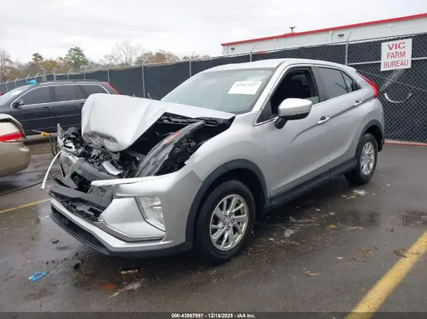 JA4AS3AAXJZ044179 2018 MITSUBISHI ECLIPSE CROSS - Image 2