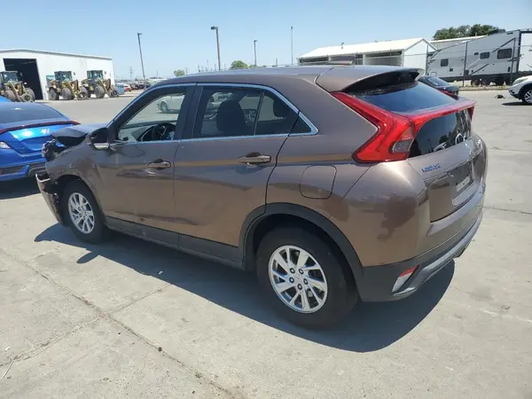 JA4AS3AAXJZ047440 2018 MITSUBISHI ECLIPSE CROSS - Image 2