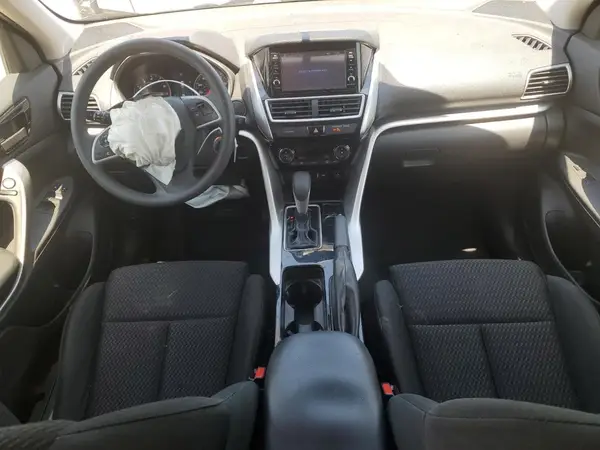 JA4AS3AAXJZ047440 2018 MITSUBISHI ECLIPSE CROSS - Image 8