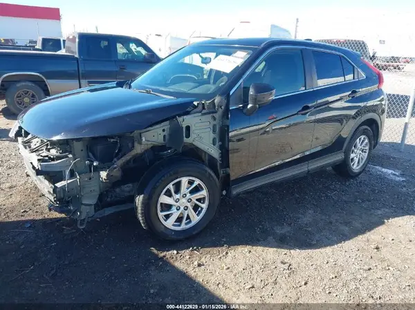 JA4AS3AAXKZ017159 2019 MITSUBISHI ECLIPSE CROSS - Image 2