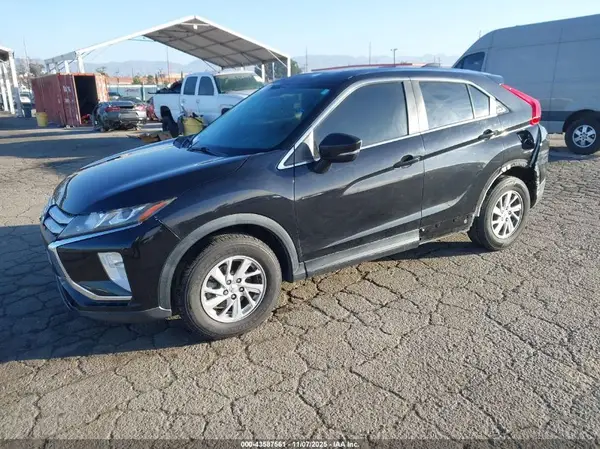 JA4AS3AAXKZ050551 2019 MITSUBISHI ECLIPSE CROSS - Image 2