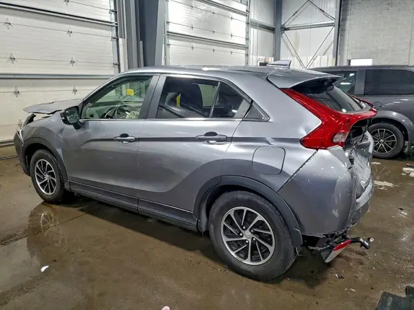 JA4AS3AAXLZ001884 2020 MITSUBISHI ECLIPSE CROSS - Image 2