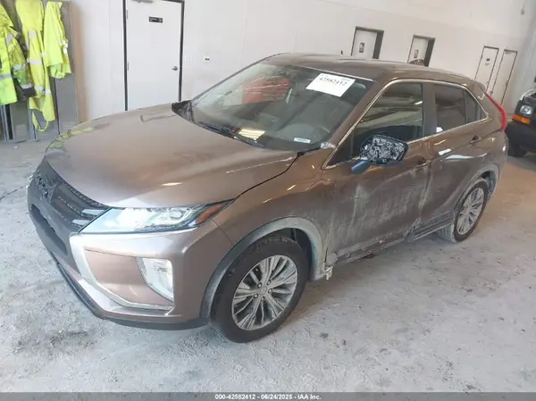 JA4AS4AA0LZ030395 2020 MITSUBISHI ECLIPSE CROSS - Image 2