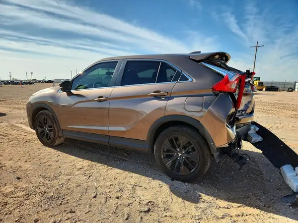 JA4AS4AA5LZ031218 2020 MITSUBISHI ECLIPSE CROSS - Image 2