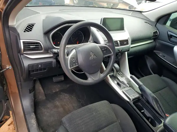 JA4AS4AA5LZ031218 2020 MITSUBISHI ECLIPSE CROSS - Image 8