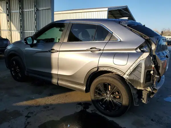 JA4AS4AA6LZ042387 2020 MITSUBISHI ECLIPSE CROSS - Image 2