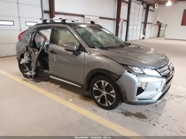 JA4AS5AA0LZ005583 2020 MITSUBISHI ECLIPSE CROSS - Image 1
