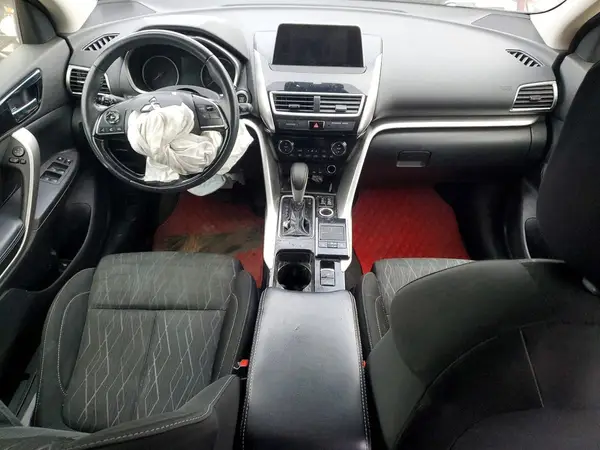 JA4AS5AA0LZ035621 2020 MITSUBISHI ECLIPSE CROSS - Image 8