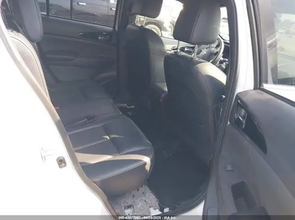 JA4AS5AA1LZ001140 2020 MITSUBISHI ECLIPSE CROSS - Image 8