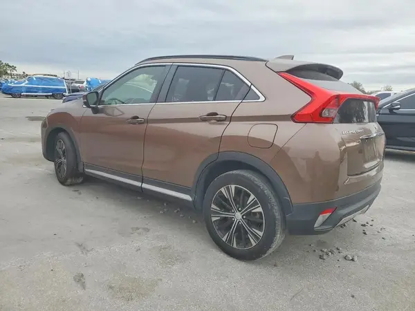 JA4AS5AA2LZ030985 2020 MITSUBISHI ECLIPSE CROSS - Image 2