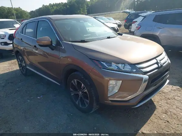 JA4AS5AA3LZ002452 2020 MITSUBISHI ECLIPSE CROSS - Image 1