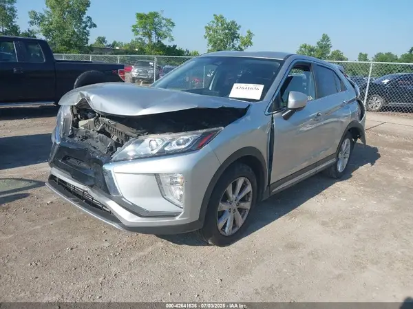 JA4AS5AA3LZ008509 2020 MITSUBISHI ECLIPSE CROSS - Image 2