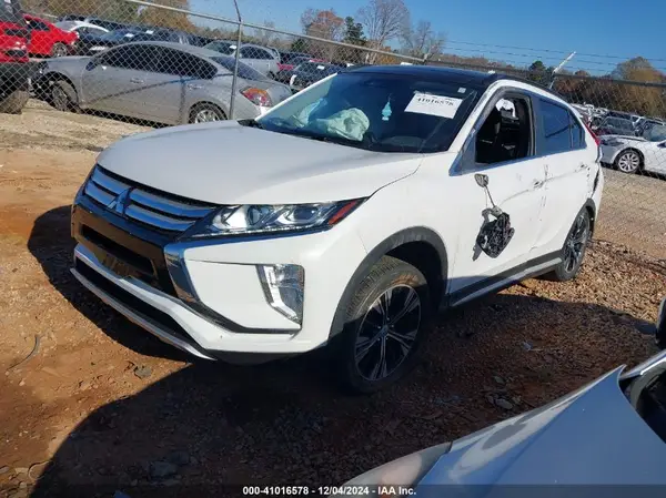 JA4AS5AA4LZ002069 2020 MITSUBISHI ECLIPSE CROSS - Image 2
