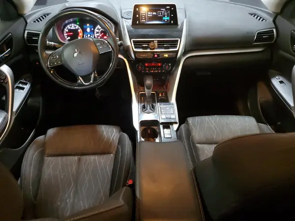 JA4AS5AA5LZ014537 2020 MITSUBISHI ECLIPSE CROSS - Image 8