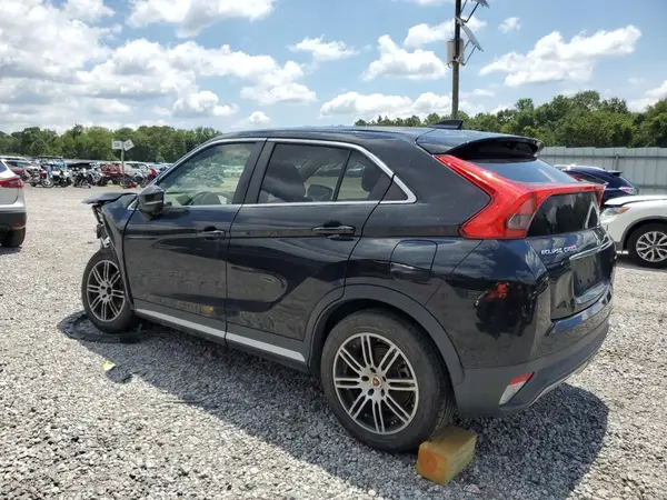 JA4AS5AA5LZ029586 2020 MITSUBISHI ECLIPSE CROSS - Image 2