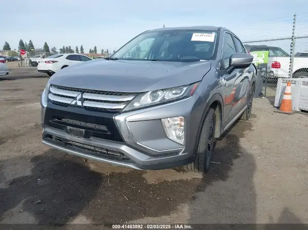 JA4AS5AA6LZ037292 2020 MITSUBISHI ECLIPSE CROSS - Image 2