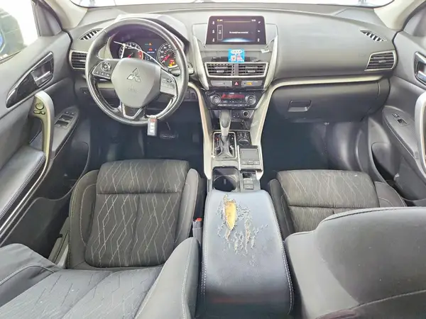 JA4AS5AA7LZ005628 2020 MITSUBISHI ECLIPSE CROSS - Image 8