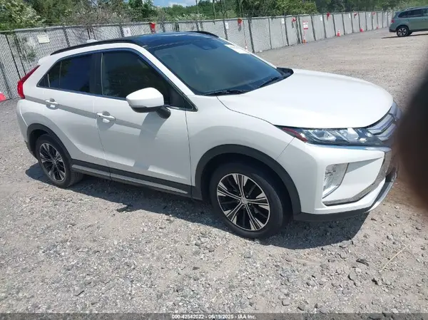 JA4AS5AA8LZ029307 2020 MITSUBISHI ECLIPSE CROSS - Image 1