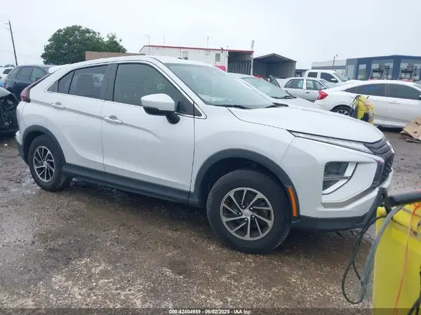 JA4ASUAA0NZ002731 2022 MITSUBISHI ECLIPSE CROSS - Image 1