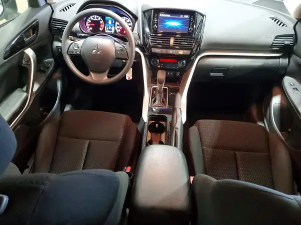 JA4ASUAA1NZ014032 2022 MITSUBISHI ECLIPSE CROSS - Image 8