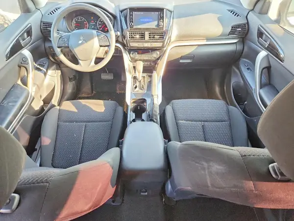 JA4ASUAA1NZ058886 2022 MITSUBISHI ECLIPSE CROSS - Image 8