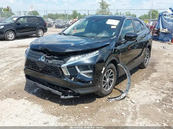 JA4ASUAA2NZ042776 2022 MITSUBISHI ECLIPSE CROSS - Image 2