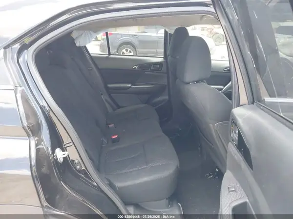 JA4ASUAA7NZ058584 2022 MITSUBISHI ECLIPSE CROSS - Image 8