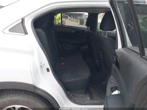 JA4ASUAA9NZ052771 2022 MITSUBISHI ECLIPSE CROSS - Image 8