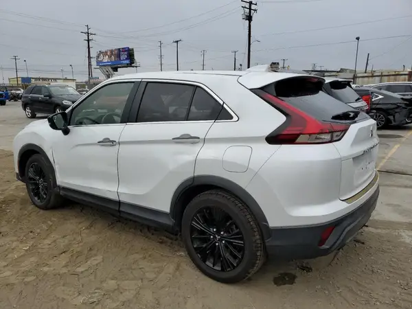 JA4ASVAA1NZ000301 2022 MITSUBISHI ECLIPSE CROSS - Image 2