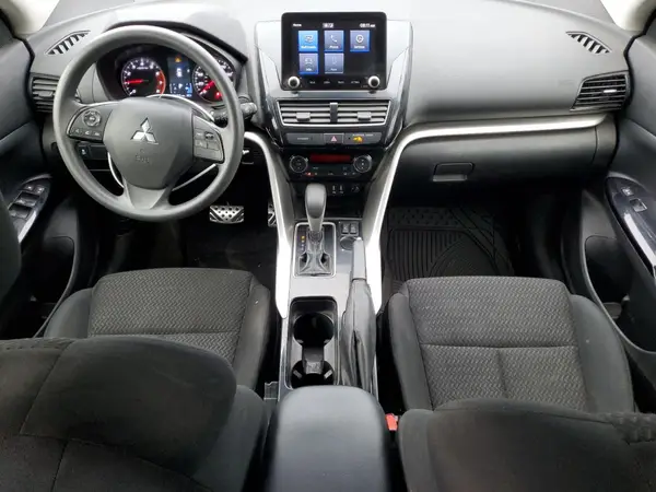JA4ASVAA1NZ000301 2022 MITSUBISHI ECLIPSE CROSS - Image 8