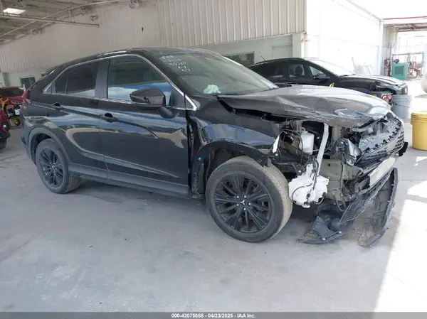 JA4ASVAA4NZ060962 2022 MITSUBISHI ECLIPSE CROSS - Image 1