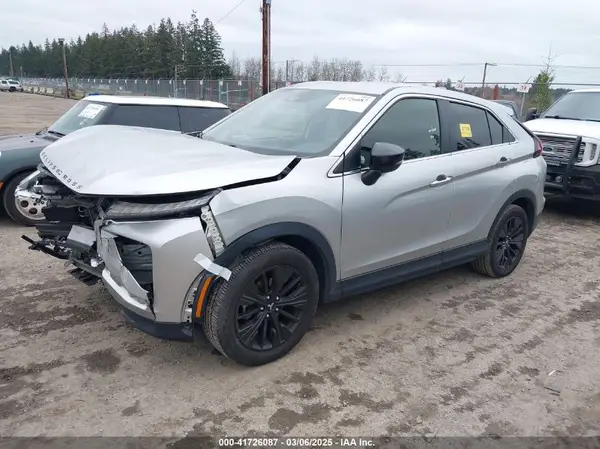 JA4ASVAA6NZ012315 2022 MITSUBISHI ECLIPSE CROSS - Image 2