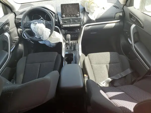 JA4ASVAA6NZ061062 2022 MITSUBISHI ECLIPSE CROSS - Image 8