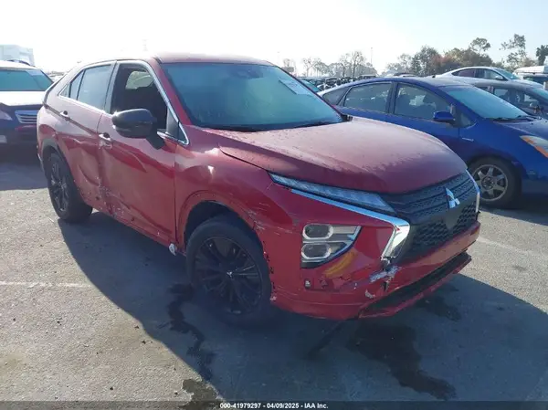 JA4ASVAA7NZ058686 2022 MITSUBISHI ECLIPSE CROSS - Image 1
