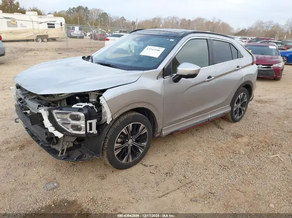 JA4ASWAA0NZ001994 2022 MITSUBISHI ECLIPSE CROSS - Image 2