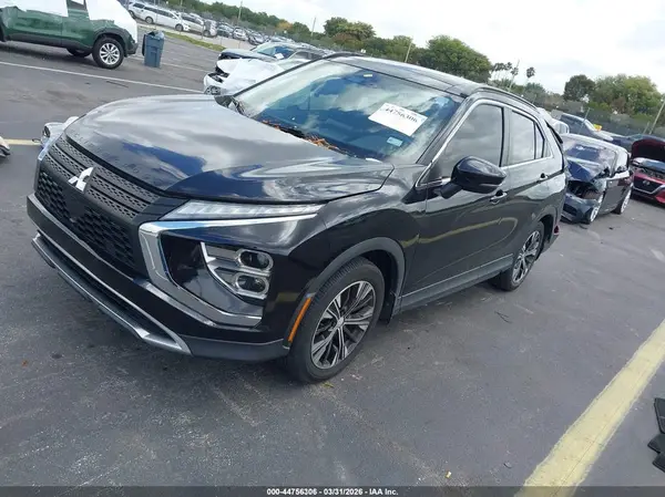 JA4ASWAA0NZ054744 2022 MITSUBISHI ECLIPSE CROSS - Image 2