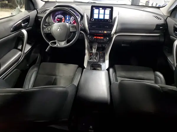 JA4ASWAA1NZ004970 2022 MITSUBISHI ECLIPSE CROSS - Image 8