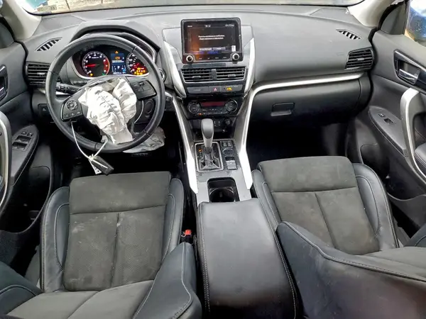 JA4ASWAA2NZ004878 2022 MITSUBISHI ECLIPSE CROSS - Image 8